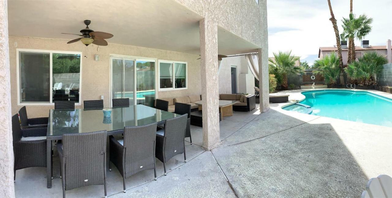 Urban Las Vegas Colonial In The Heart Of Vegas Villa Екстериор снимка